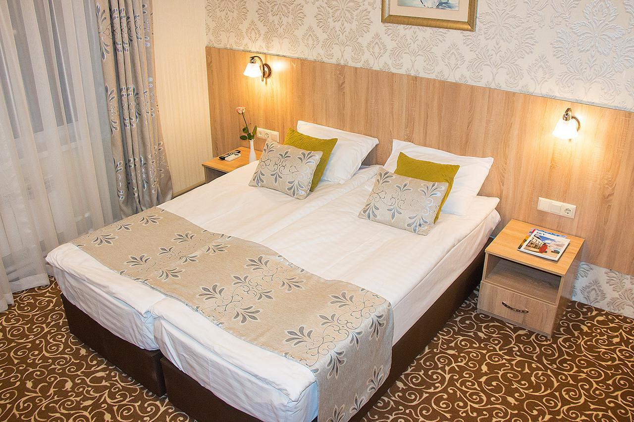 Hotel Silk Way Ałma Ata Zewnętrze zdjęcie