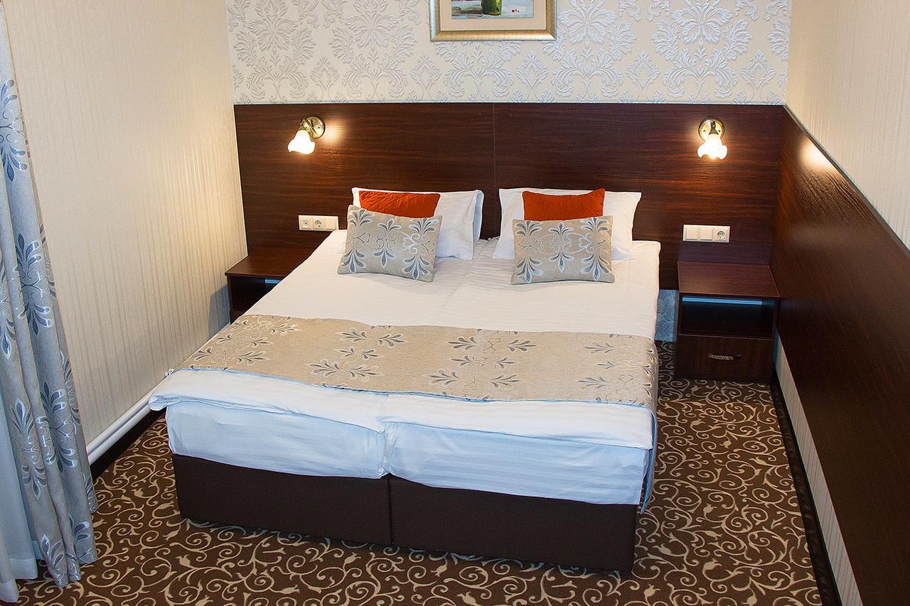 Hotel Silk Way Ałma Ata Zewnętrze zdjęcie
