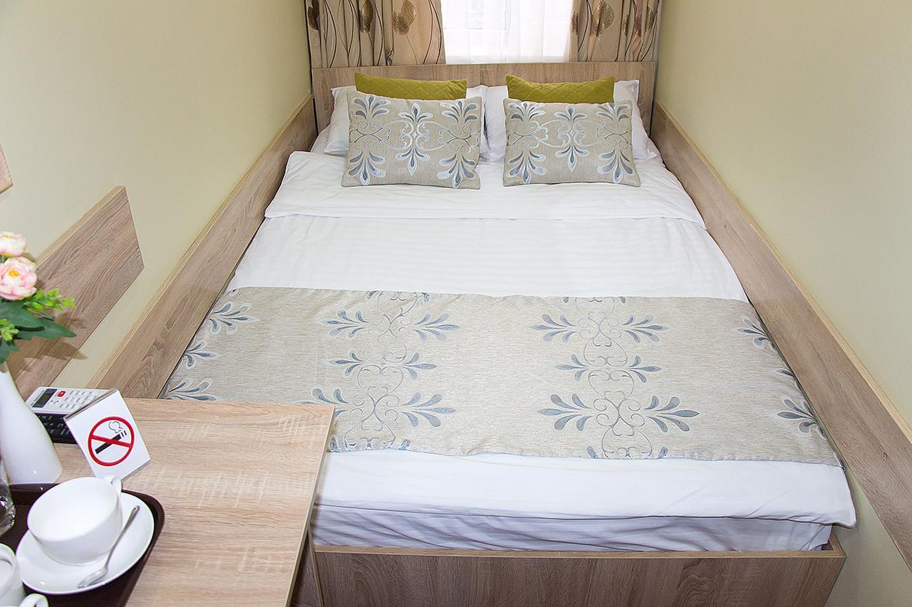Hotel Silk Way Ałma Ata Zewnętrze zdjęcie